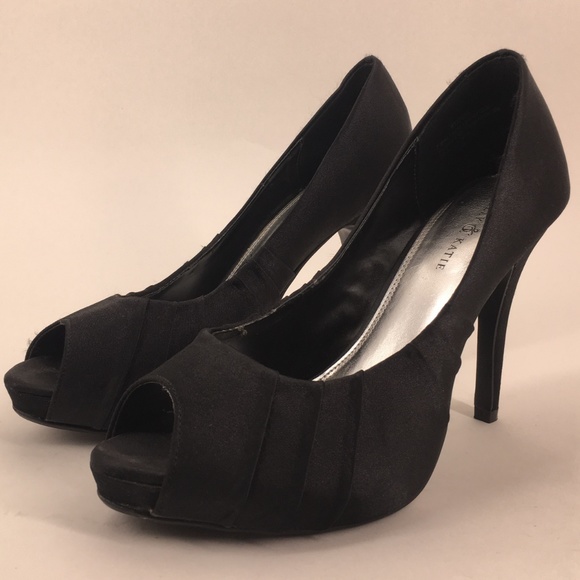 KELLY & KATIE Black Peep-toe Platform Pumps Size 8 - Picture 3 of 6